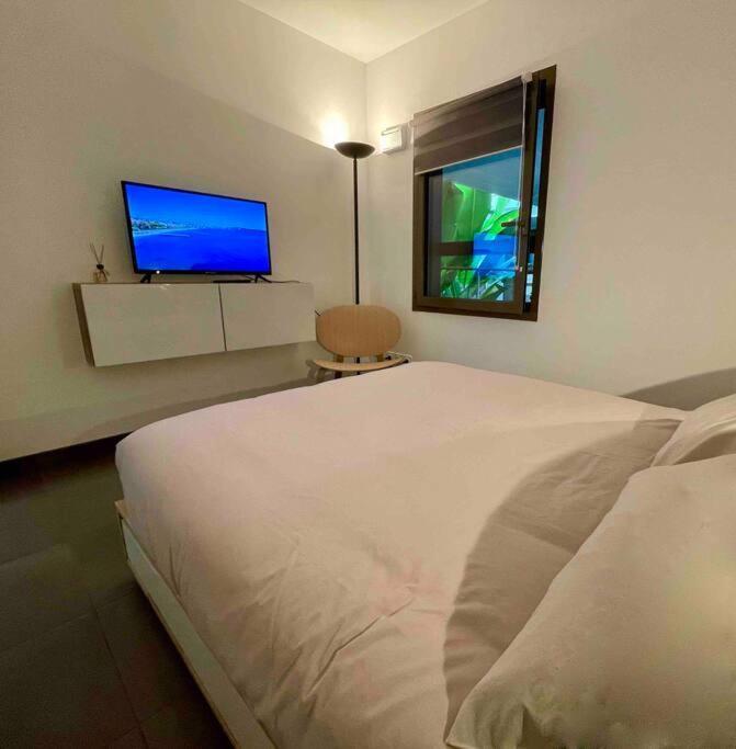 Superbe Appartement, Piscine, Vue Mer Et Montagnes أنتيب المظهر الخارجي الصورة